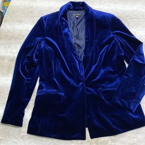 Inc BLUE VELVET BLAZER! Sz L for women.  Holiday Party Ready!!! 🎉😀